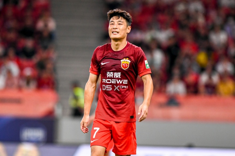 记者:海港新赛季一队队长武磊、王燊超、李昂、颜骏凌